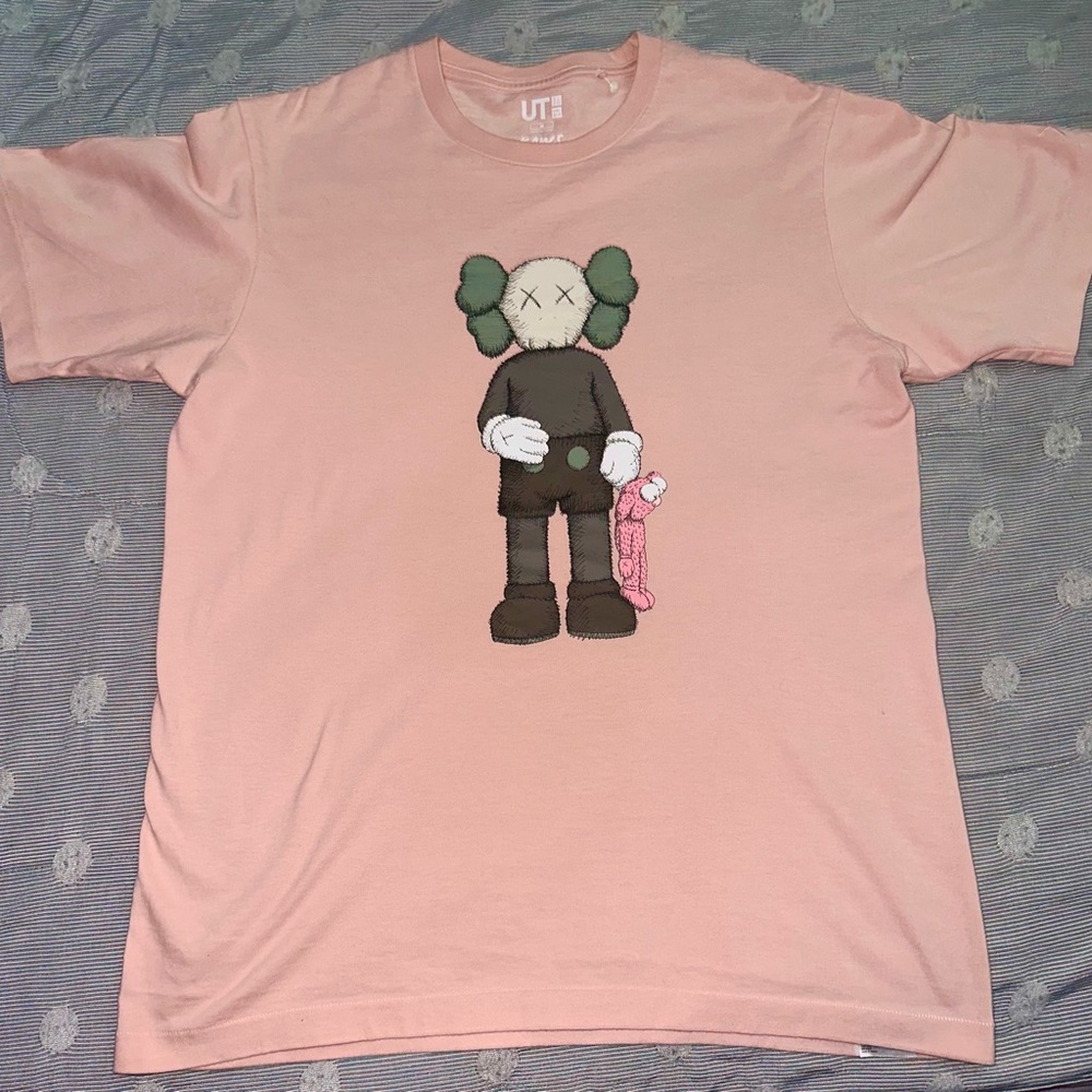 Uniqlo x kaws
